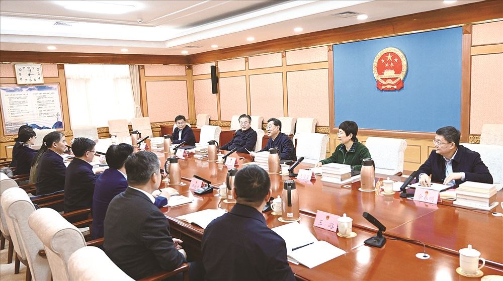 省人大常委会专题调研星空网页版登录入口高质量发展工作